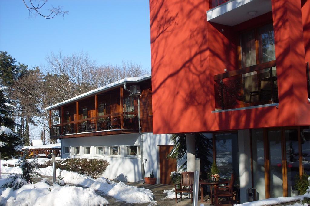 Panorama Hotel Piest'any Luaran gambar
