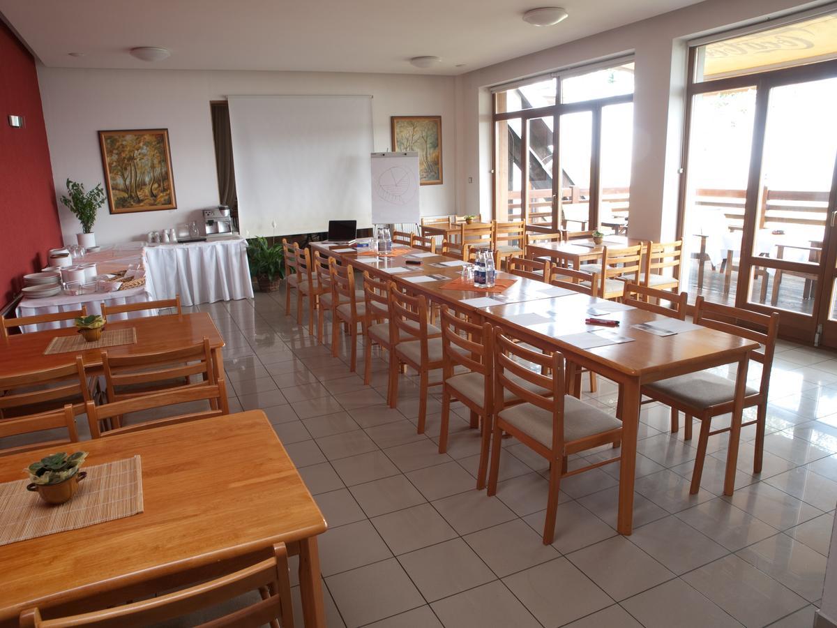 Panorama Hotel Piest'any Luaran gambar